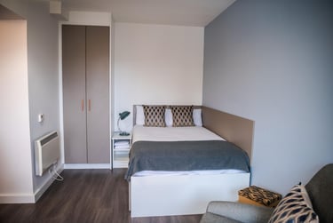 1 bed flat, McDonald Road, Abbeyhill, Edinburgh, EH74GT - Image 4